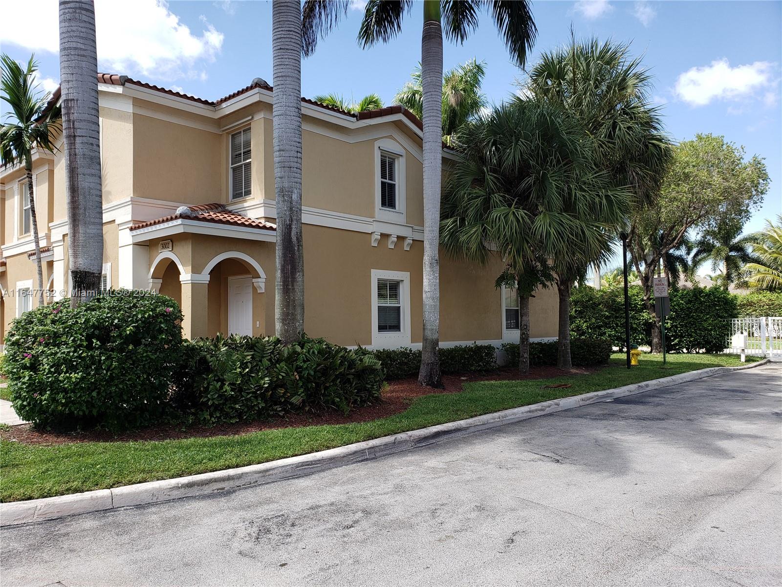 MELROSE POINT CONDO - Residential Lease