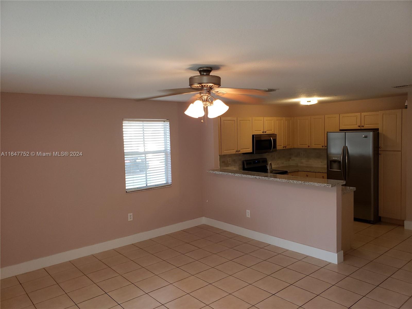 MELROSE POINT CONDO - Residential Lease