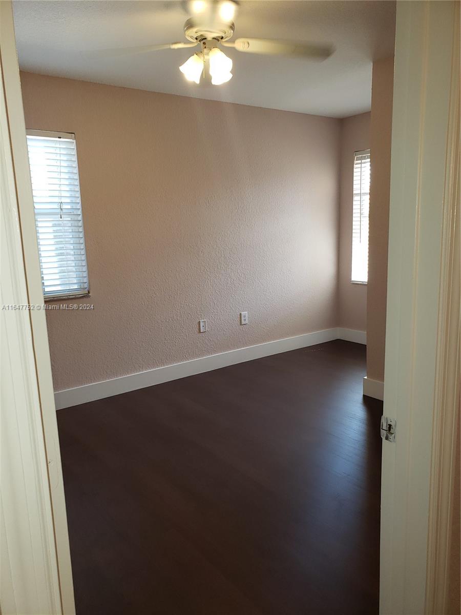 MELROSE POINT CONDO - Residential Lease