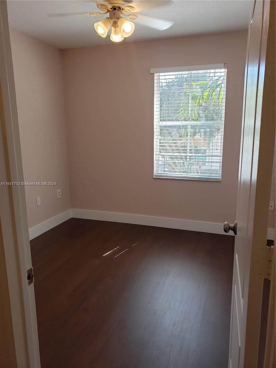 MELROSE POINT CONDO - Residential Lease