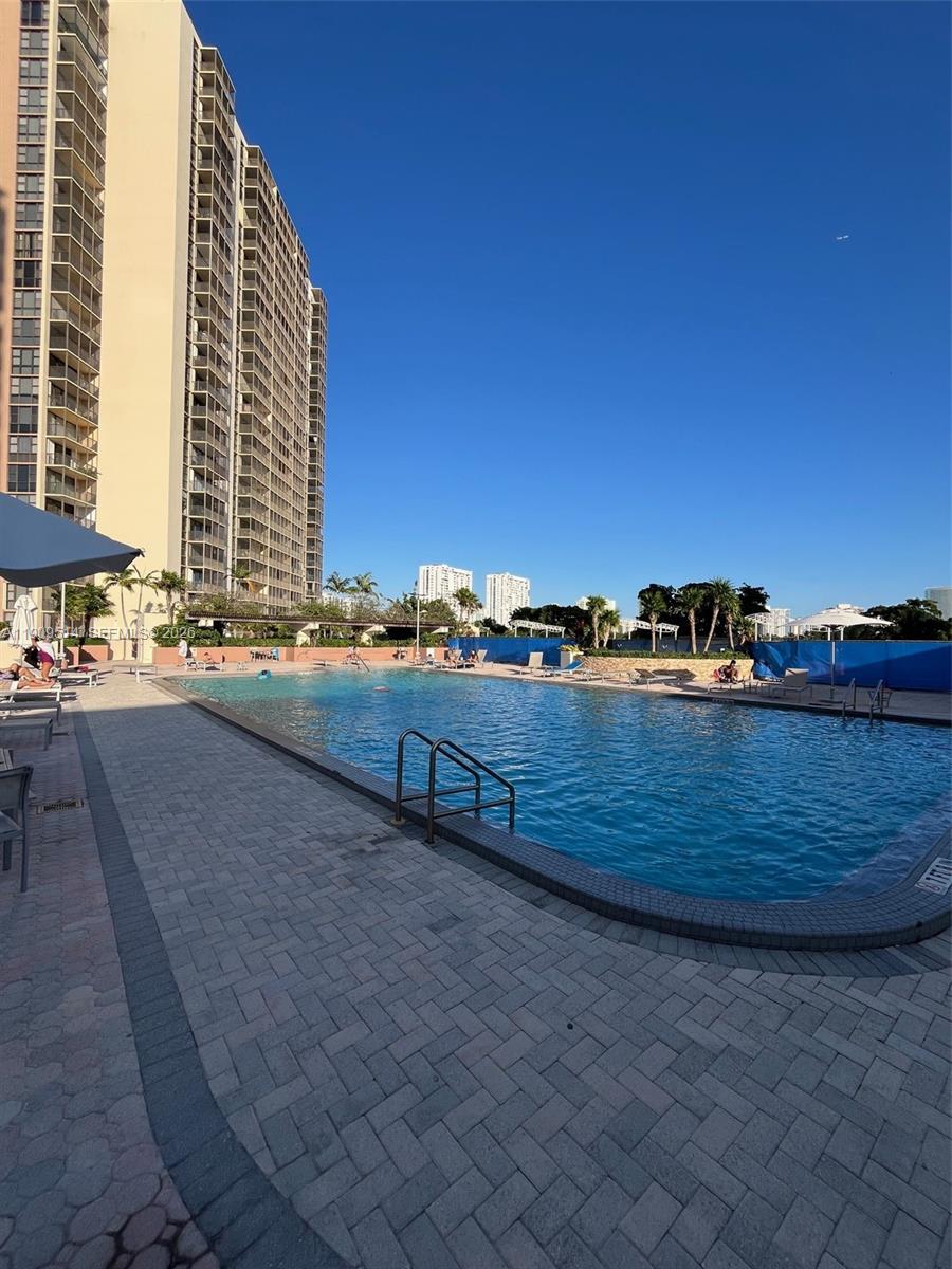 CORONADO CONDO- TOWER II - Residential