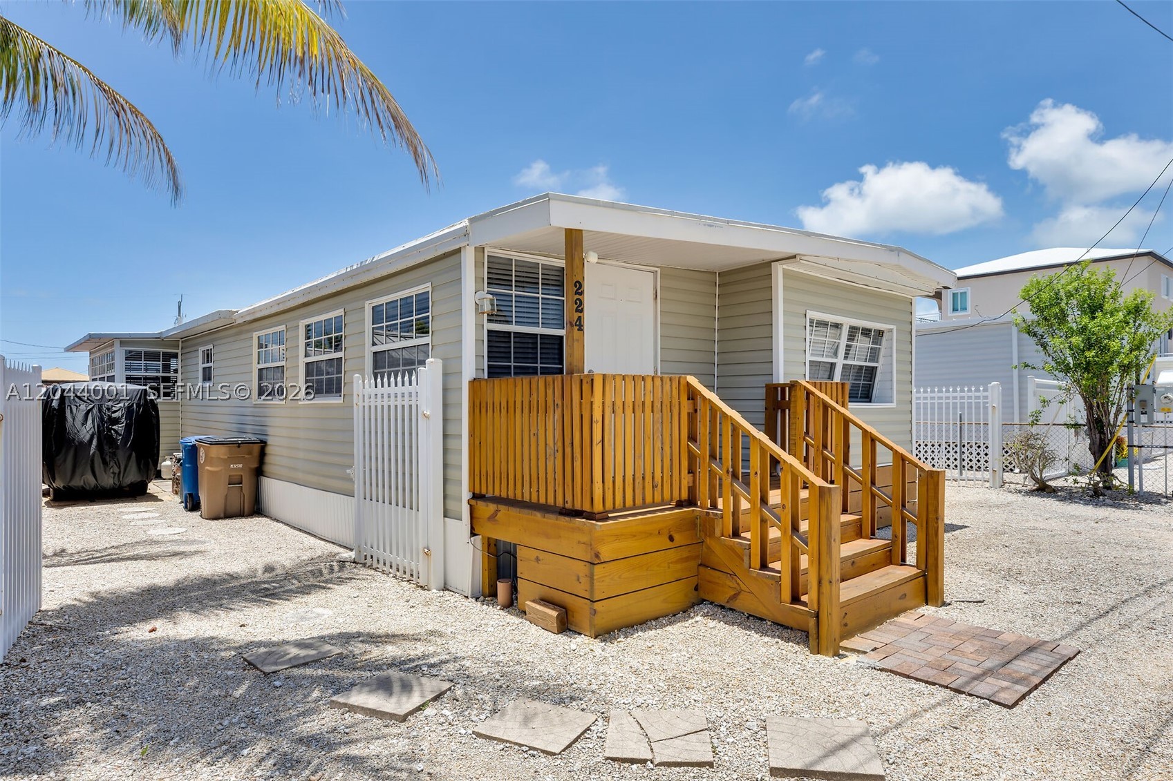 KEY LARGO TRAILER VILLAGE - Residential