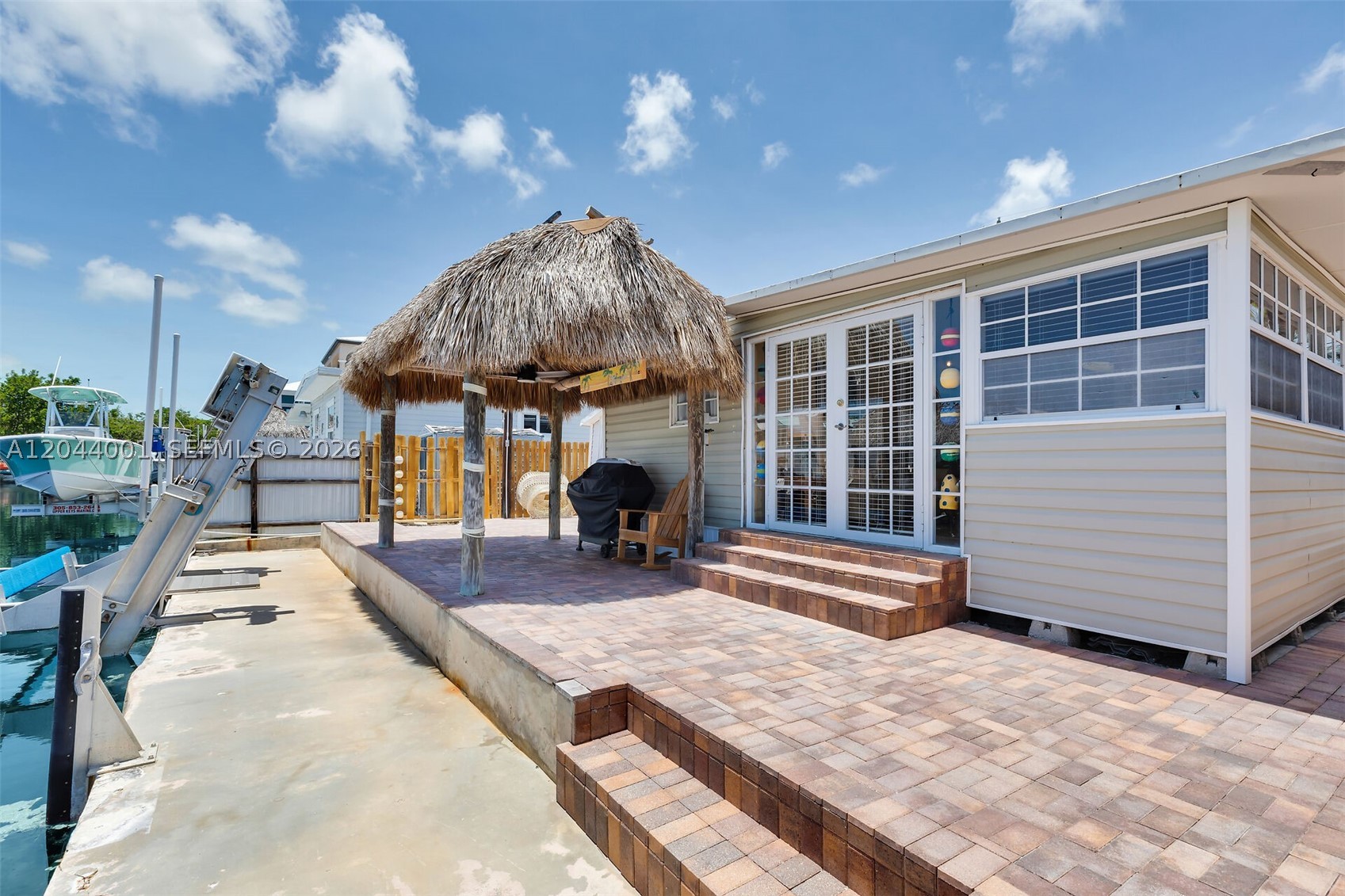 KEY LARGO TRAILER VILLAGE - Residential