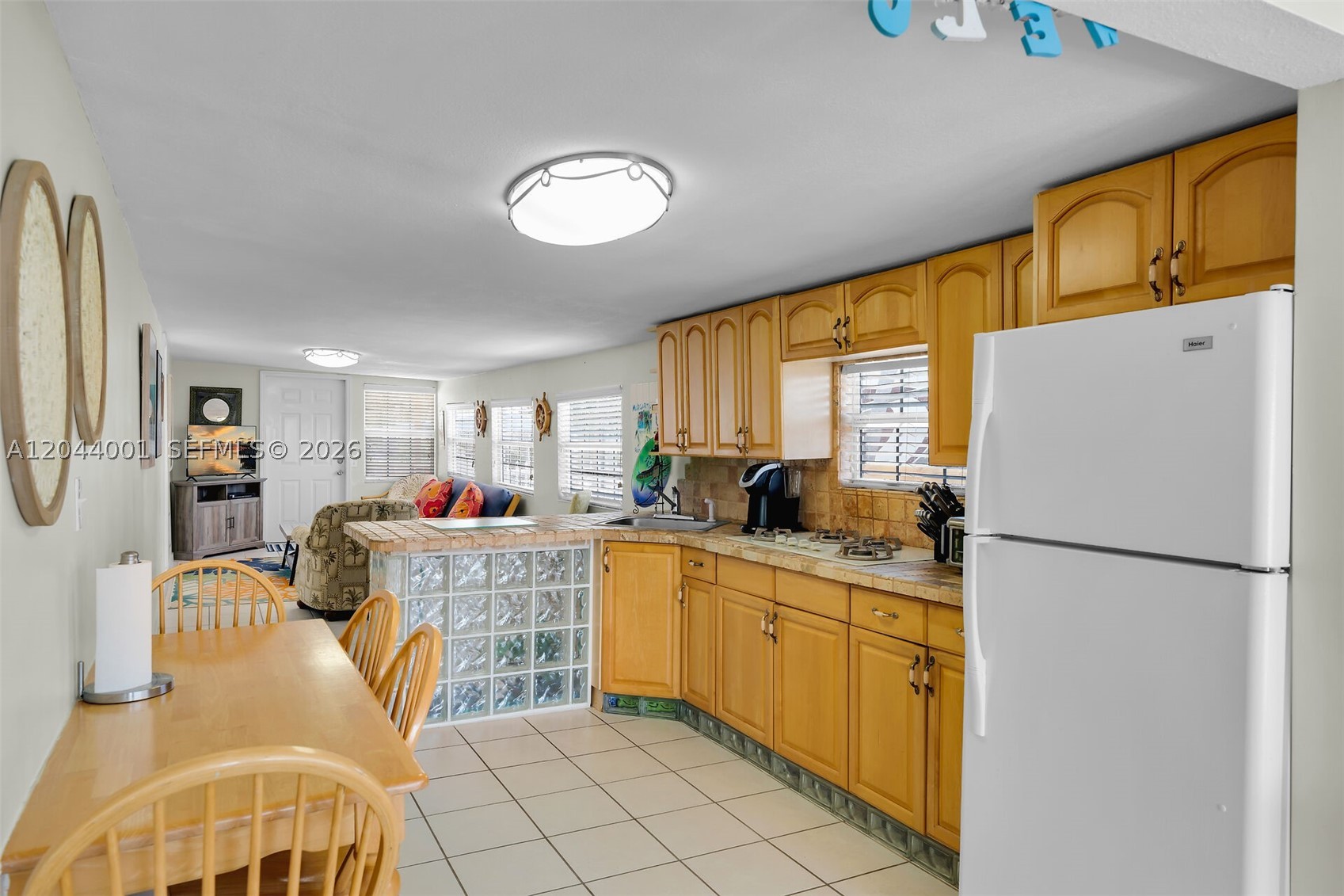 KEY LARGO TRAILER VILLAGE - Residential