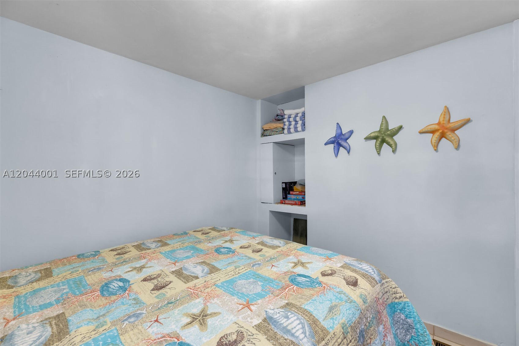 KEY LARGO TRAILER VILLAGE - Residential