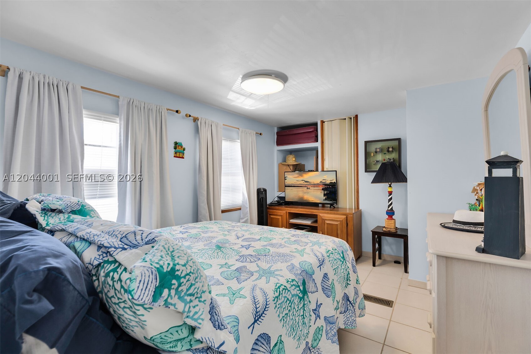 KEY LARGO TRAILER VILLAGE - Residential