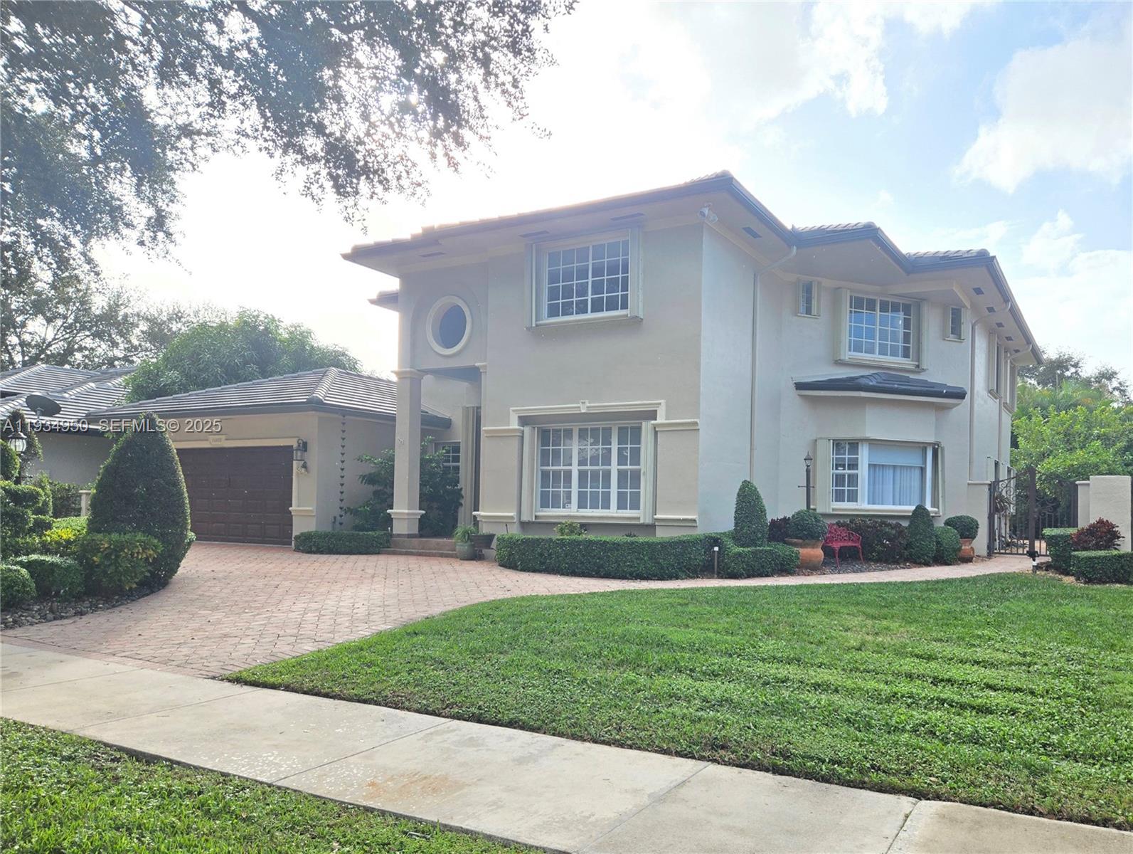 5TH ADDN TO ROYAL OAKS - Residential