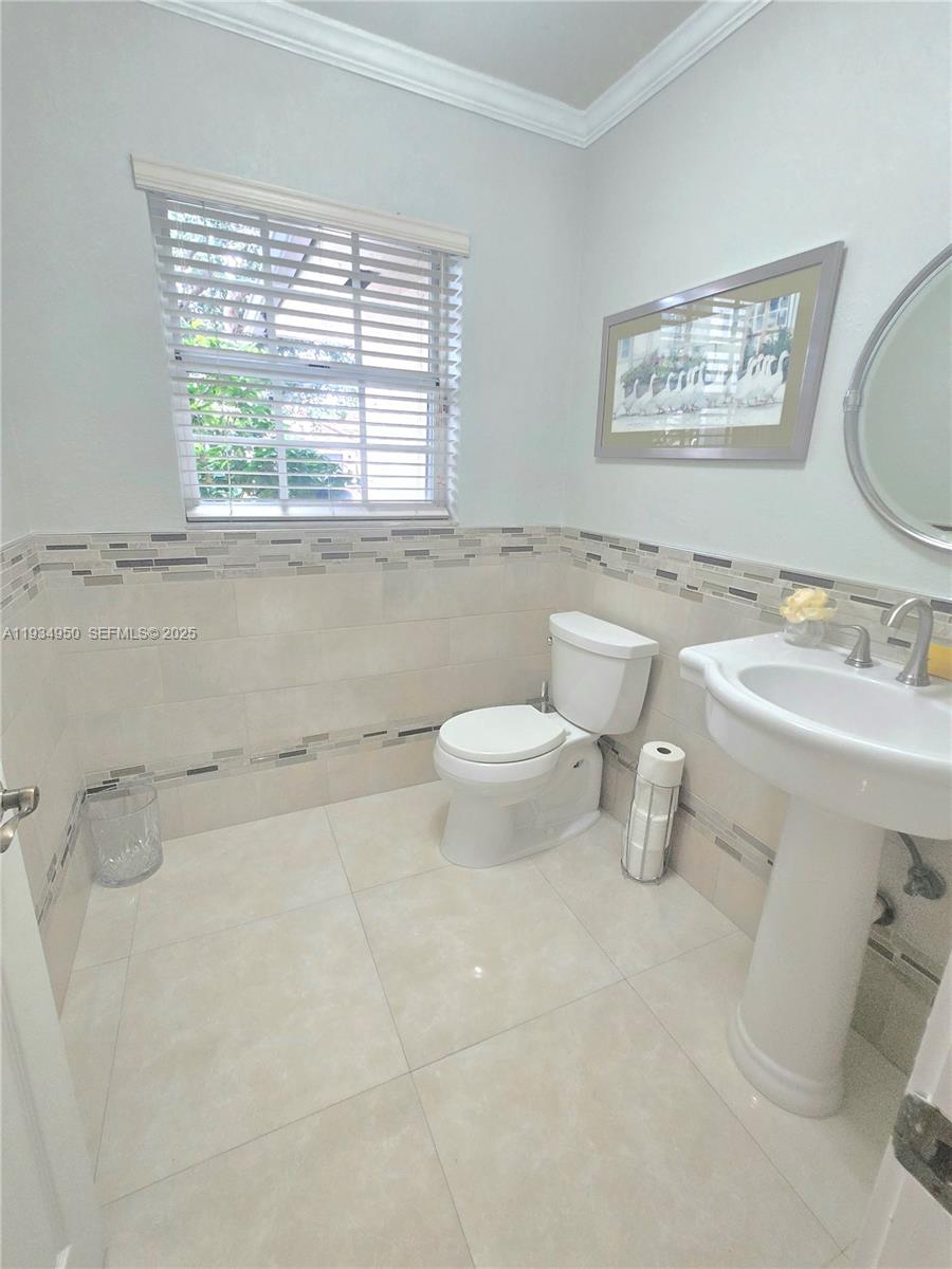 5TH ADDN TO ROYAL OAKS - Residential