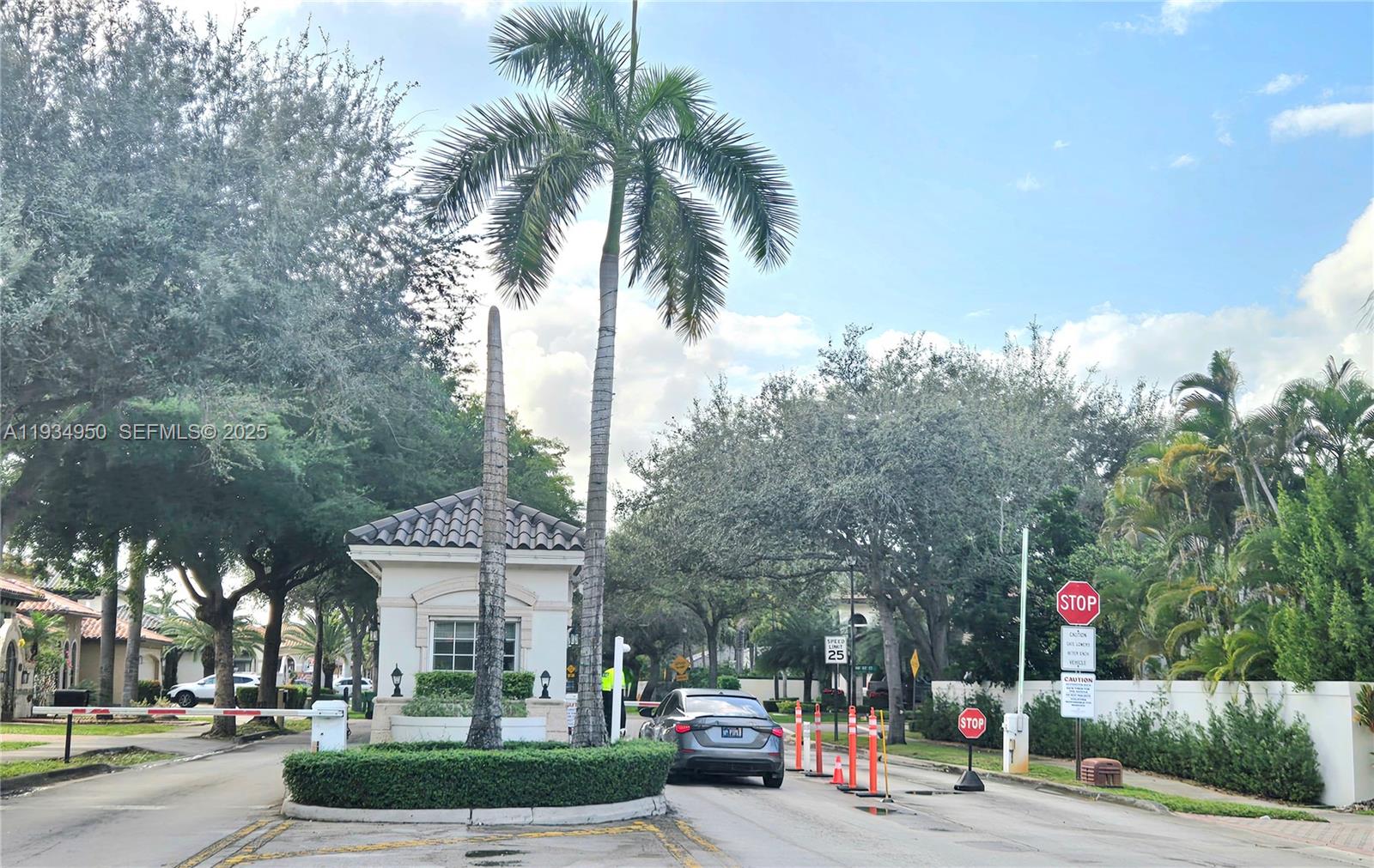 5TH ADDN TO ROYAL OAKS - Residential