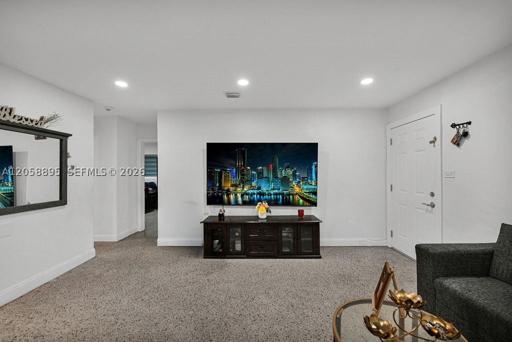 62ND STREET HEIGHTS - Residential Income