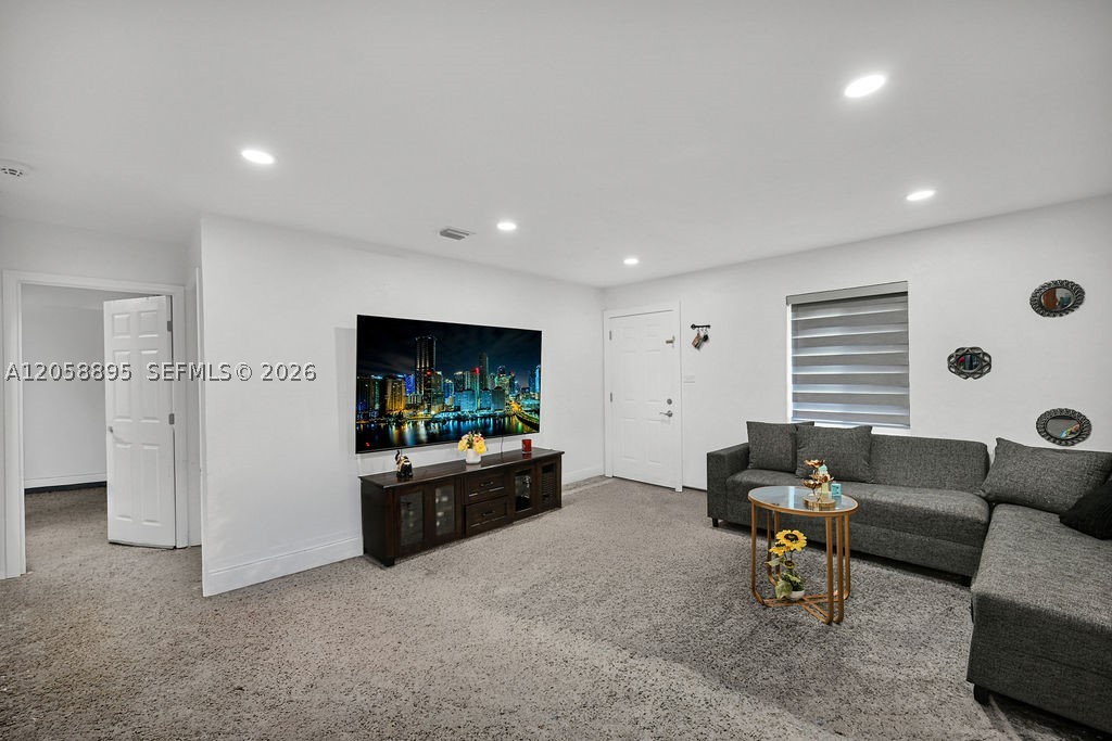 62ND STREET HEIGHTS - Residential Income