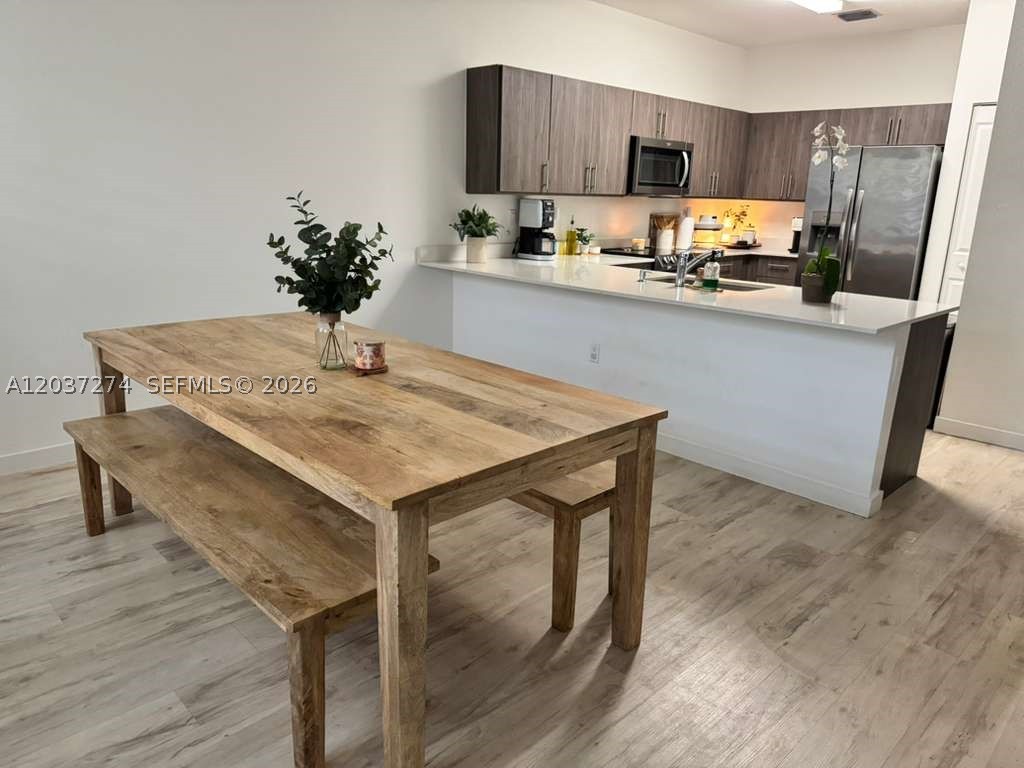 CENTURY PARK SOUTH - Residential Lease