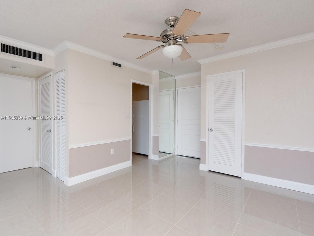STRATFORD HOUSE CONDO - Residential