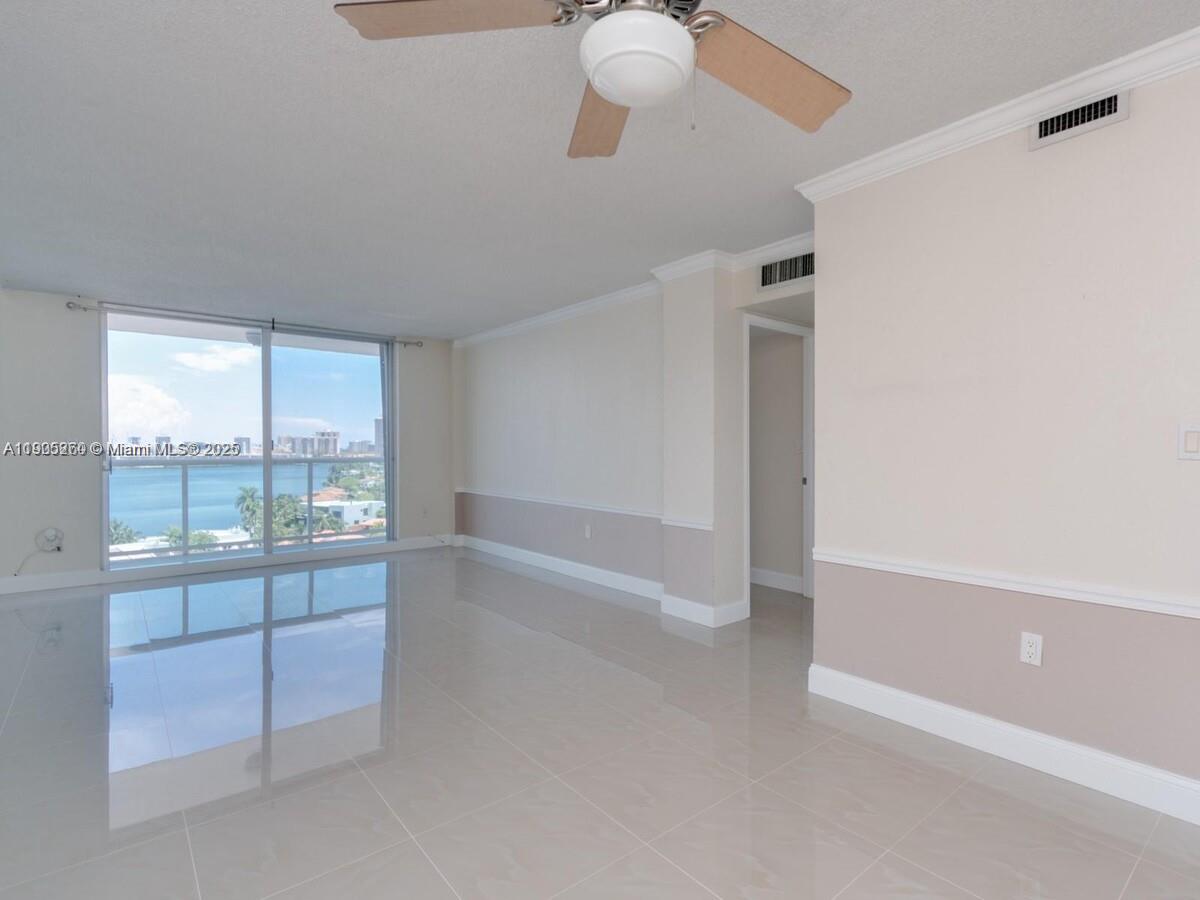 STRATFORD HOUSE CONDO - Residential