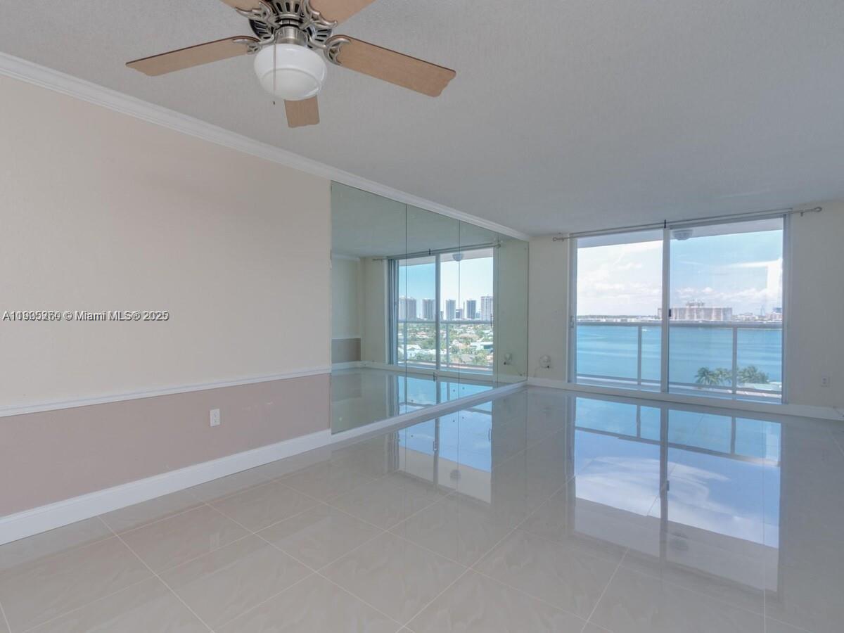 STRATFORD HOUSE CONDO - Residential