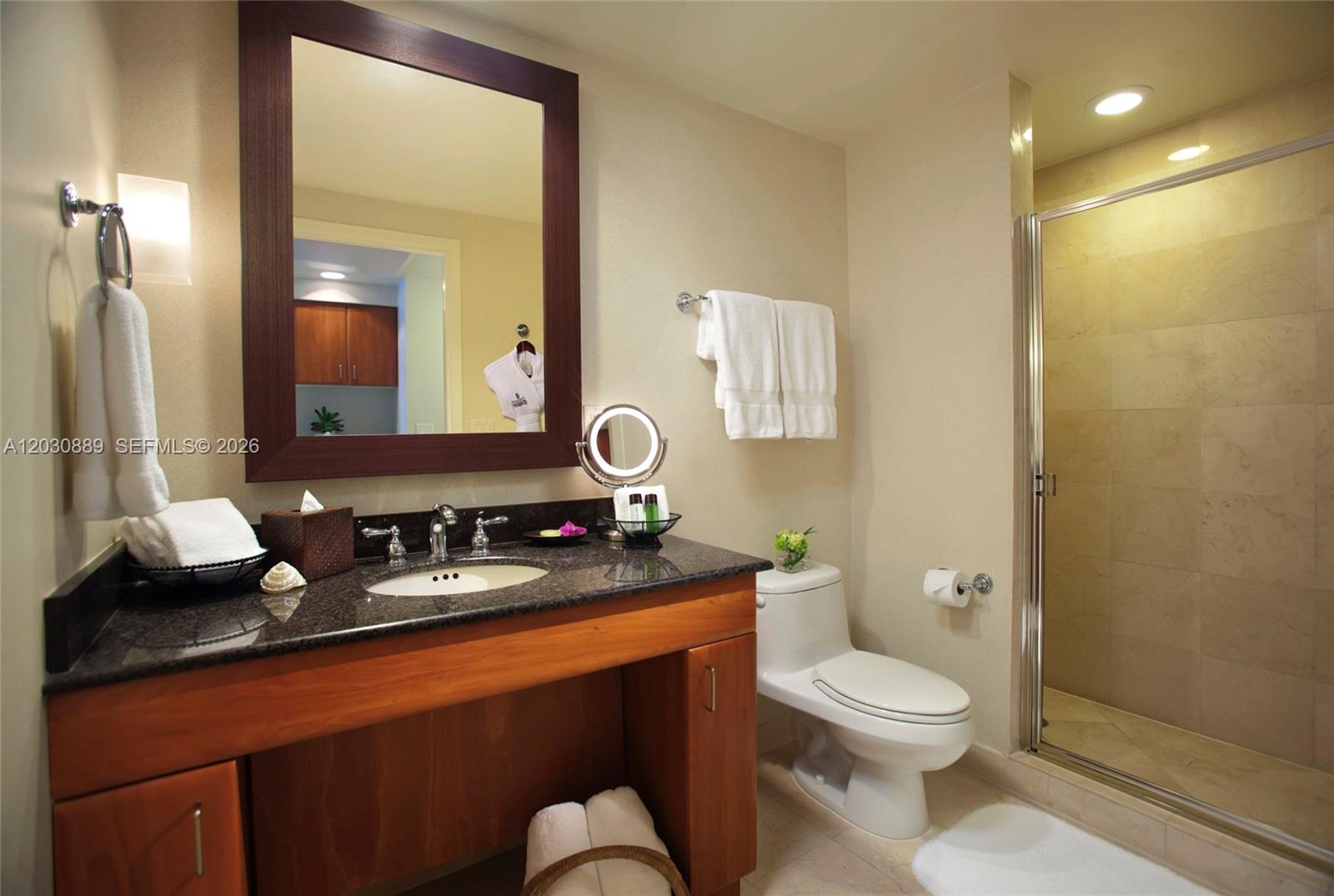 TRUMP INTERNATIONAL SONES - Residential
