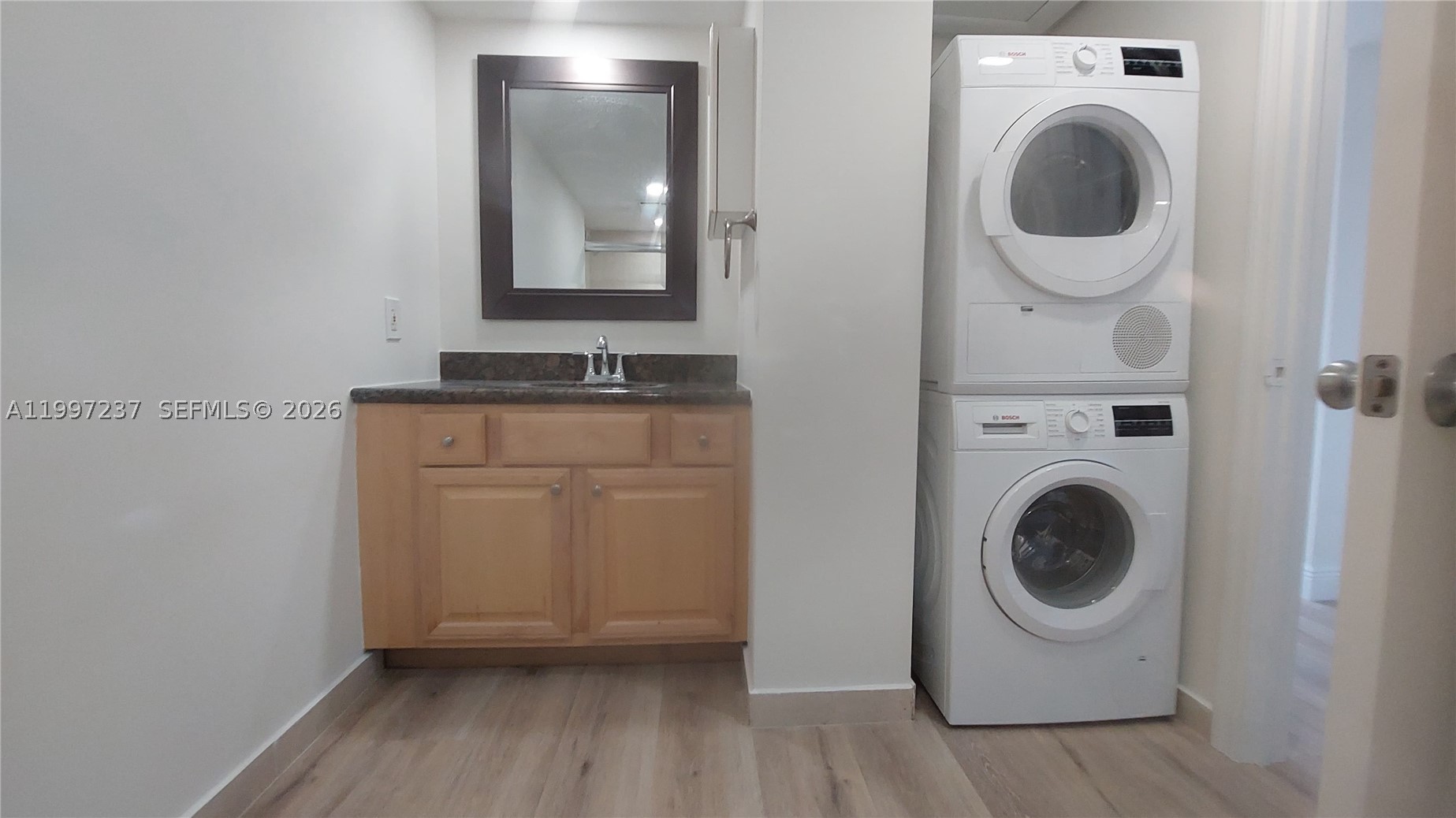 5600 CONDO - Residential