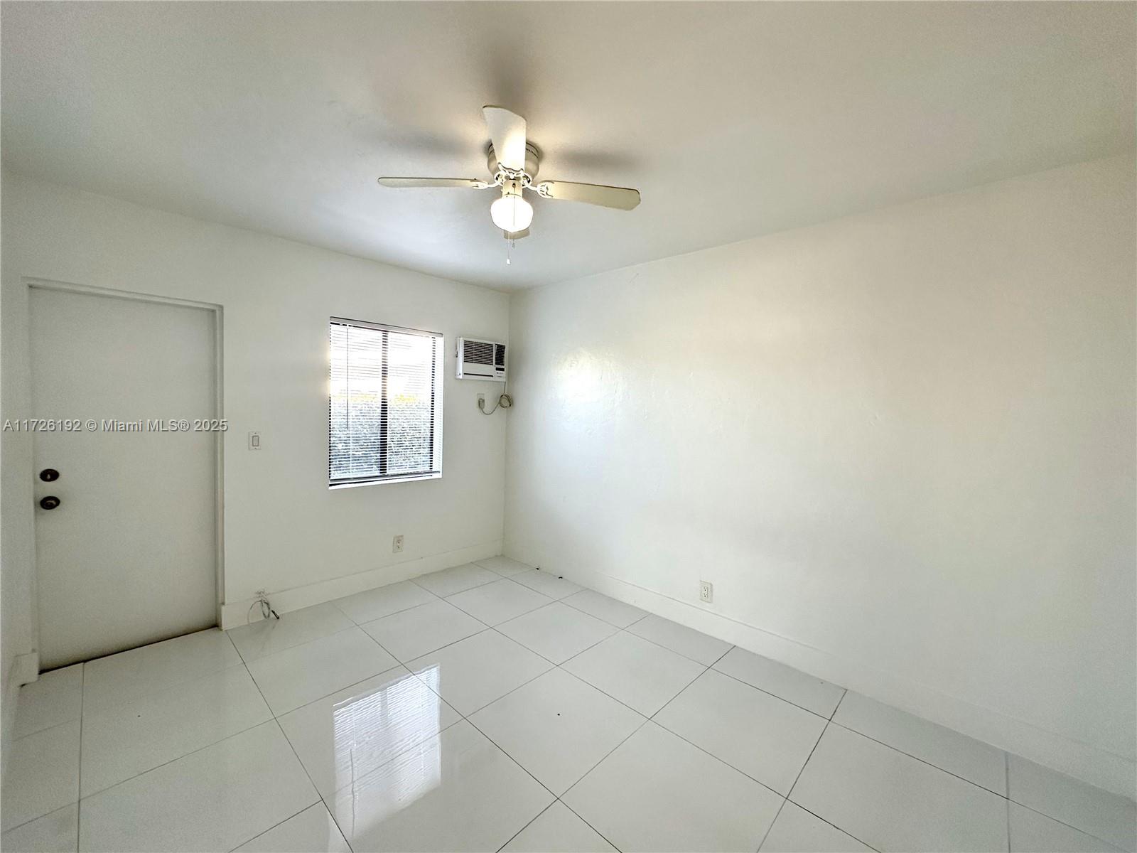 BISCAYNE BCH SUB - Residential Lease