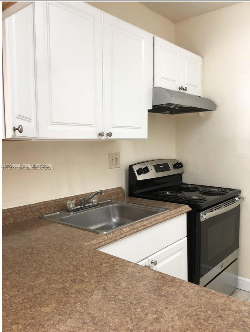 THE BERKELEY CONDO - Residential Lease