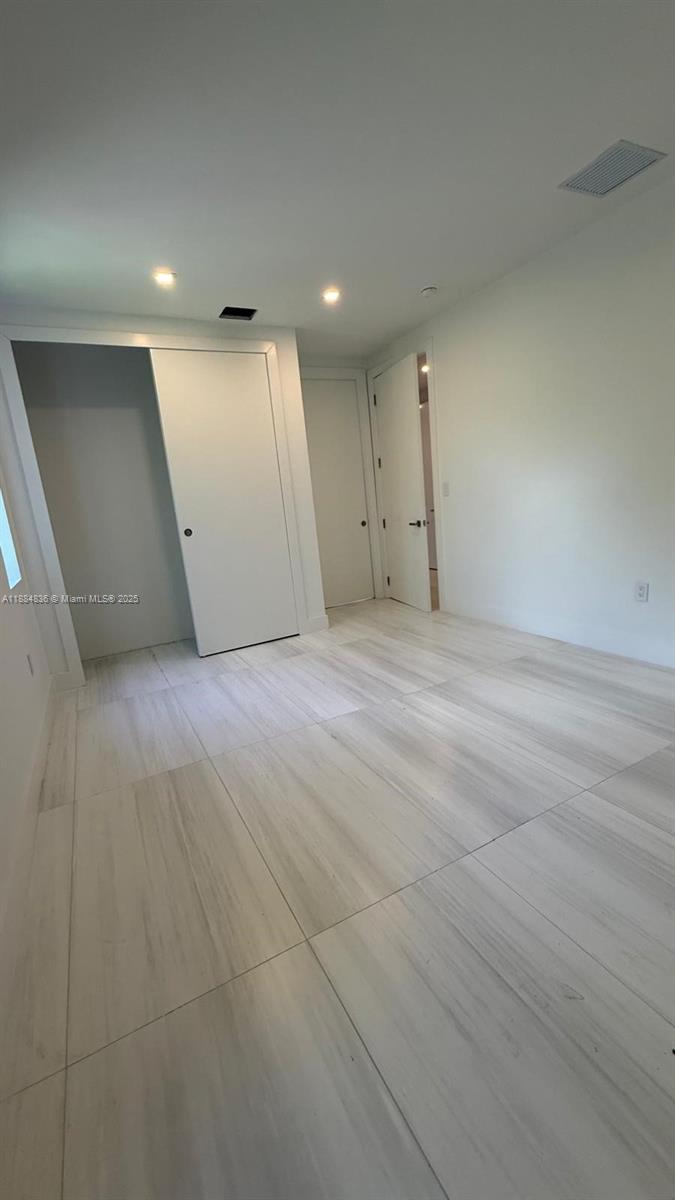 EAST SHENANDOAH - Residential