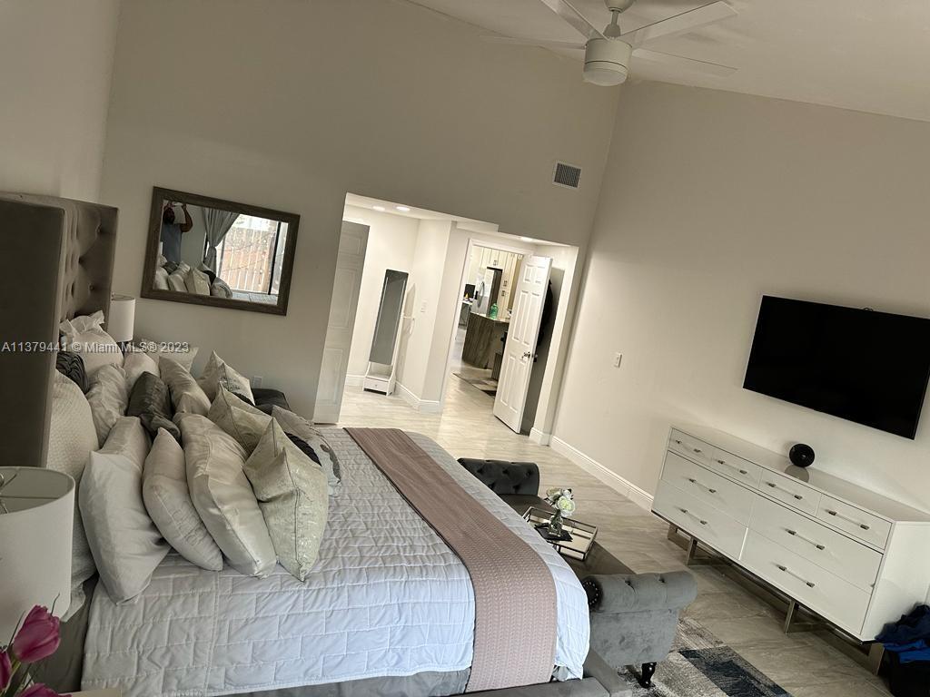 SANDPIPER AT THE CALIFORN - Residential Lease