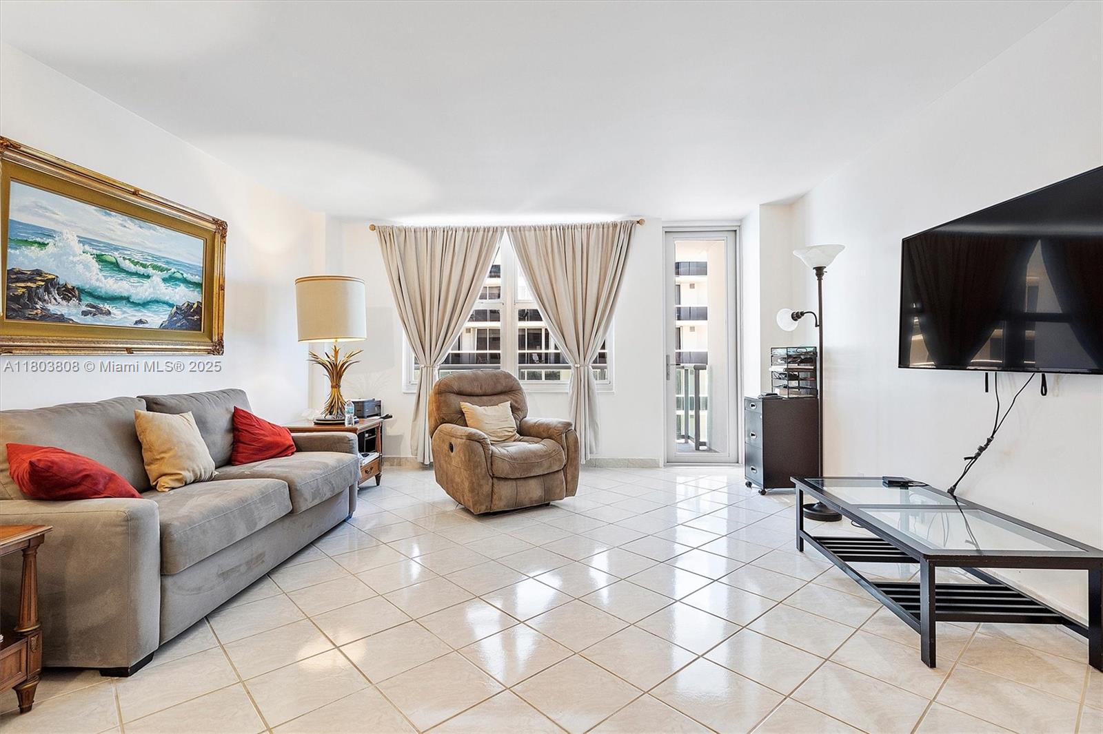 9500 OCEANS CONDO - Residential