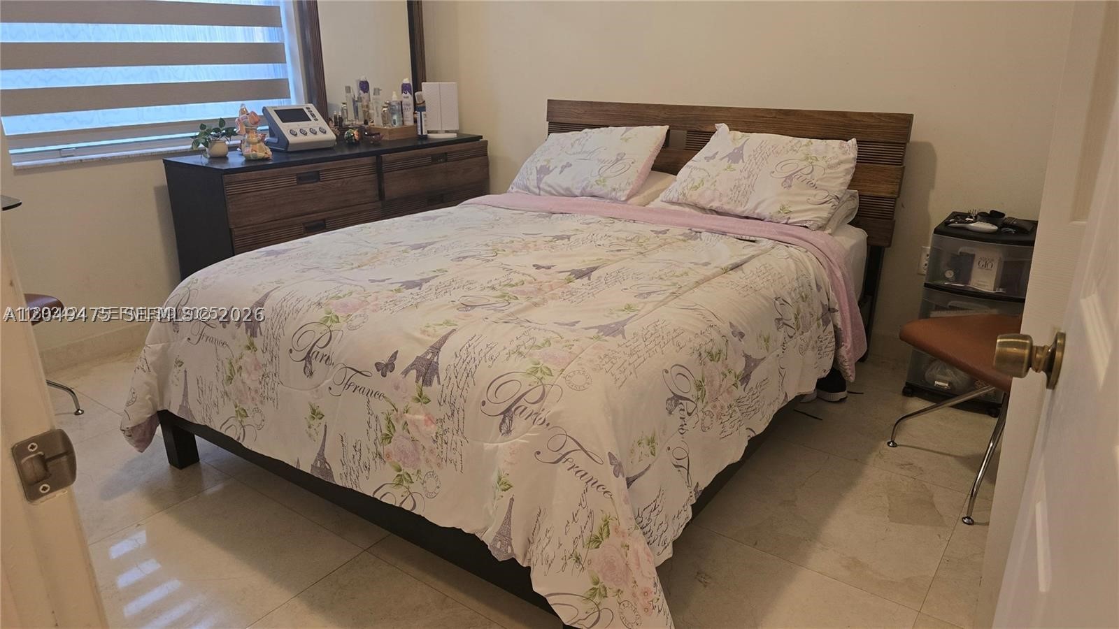 FLORIDIAN BAY ESTATES - Residential