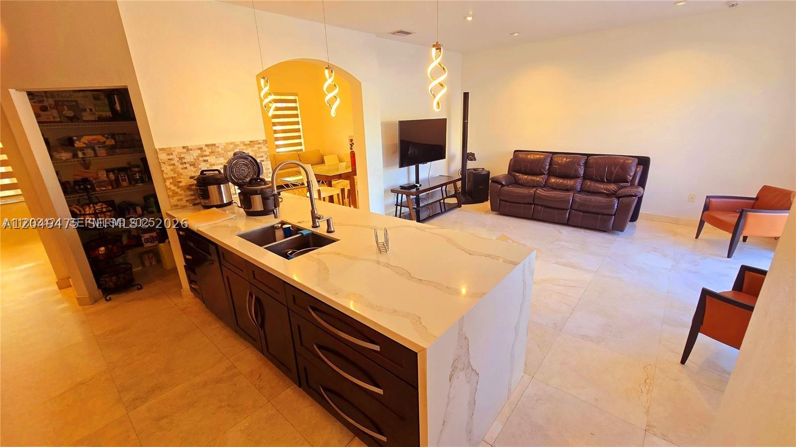 FLORIDIAN BAY ESTATES - Residential