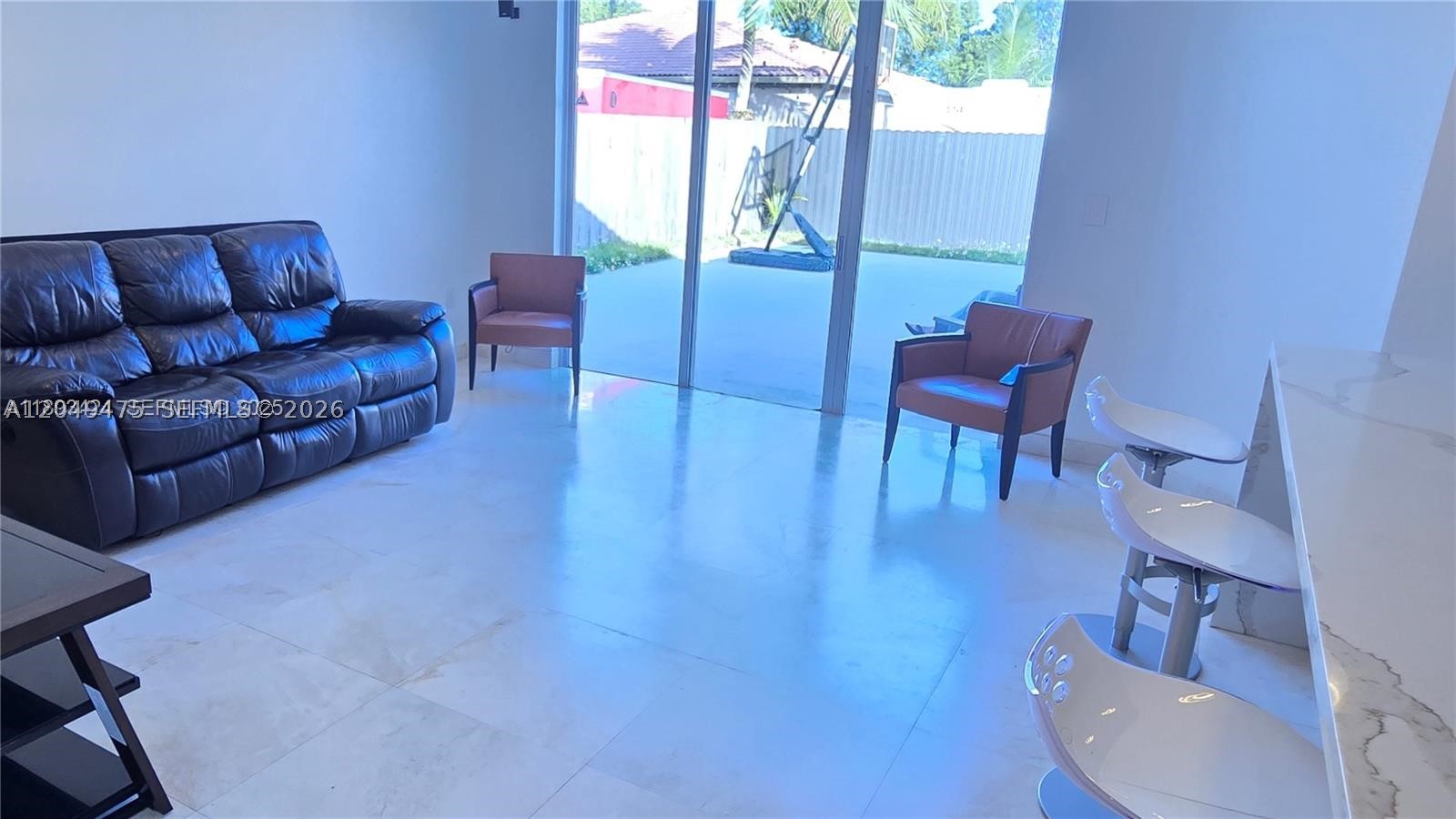 FLORIDIAN BAY ESTATES - Residential