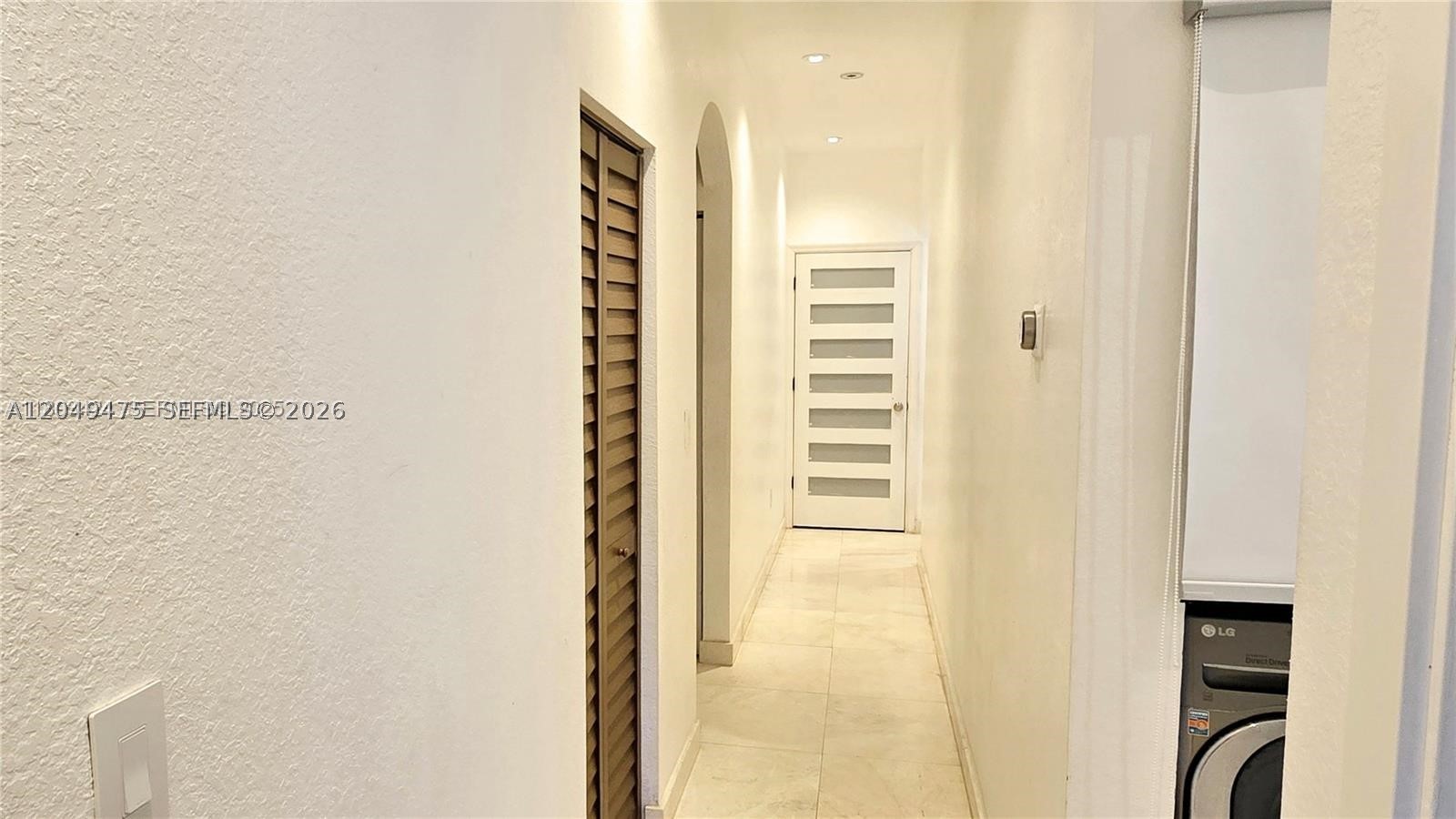 FLORIDIAN BAY ESTATES - Residential