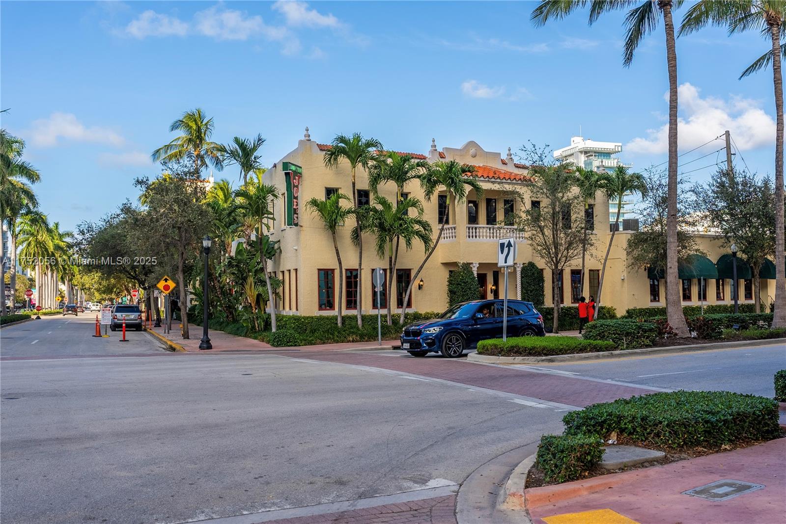DON-BAR CONDO - Residential