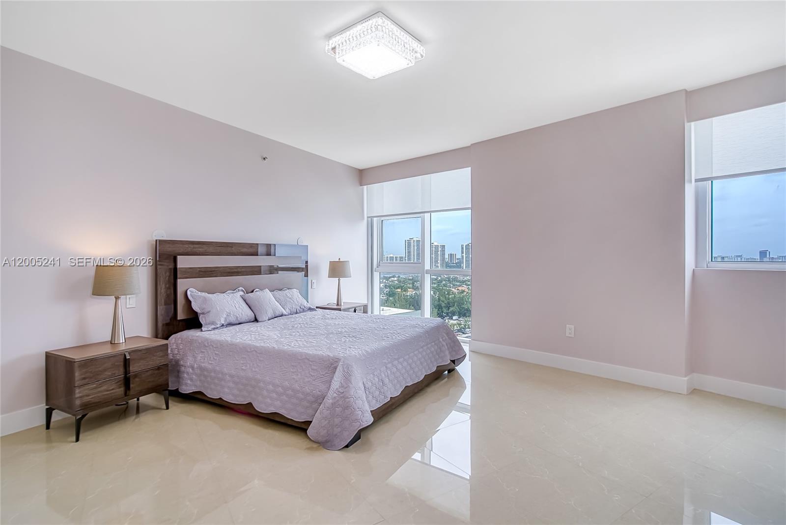 TRUMP ROYALE CONDO - Residential