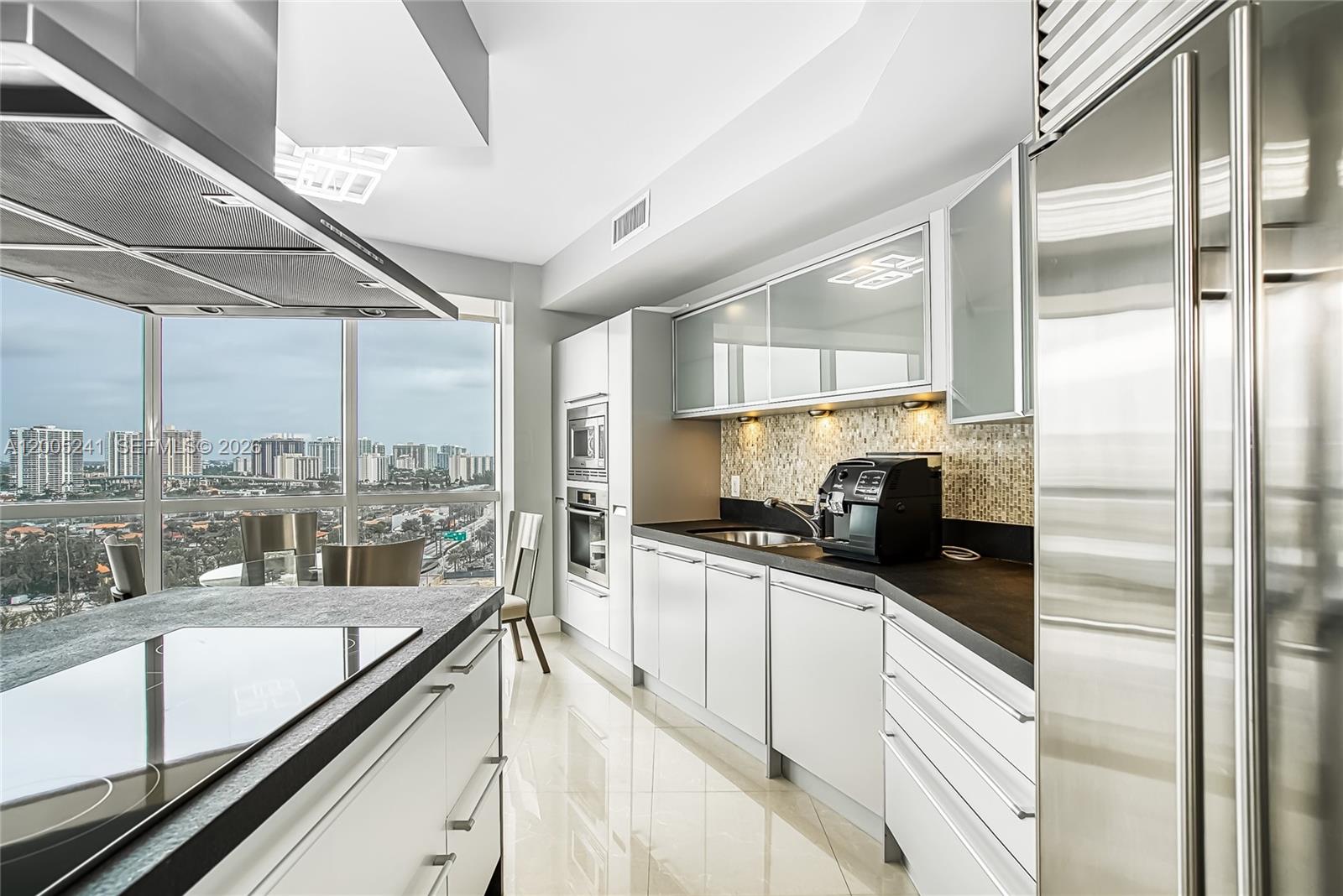 TRUMP ROYALE CONDO - Residential