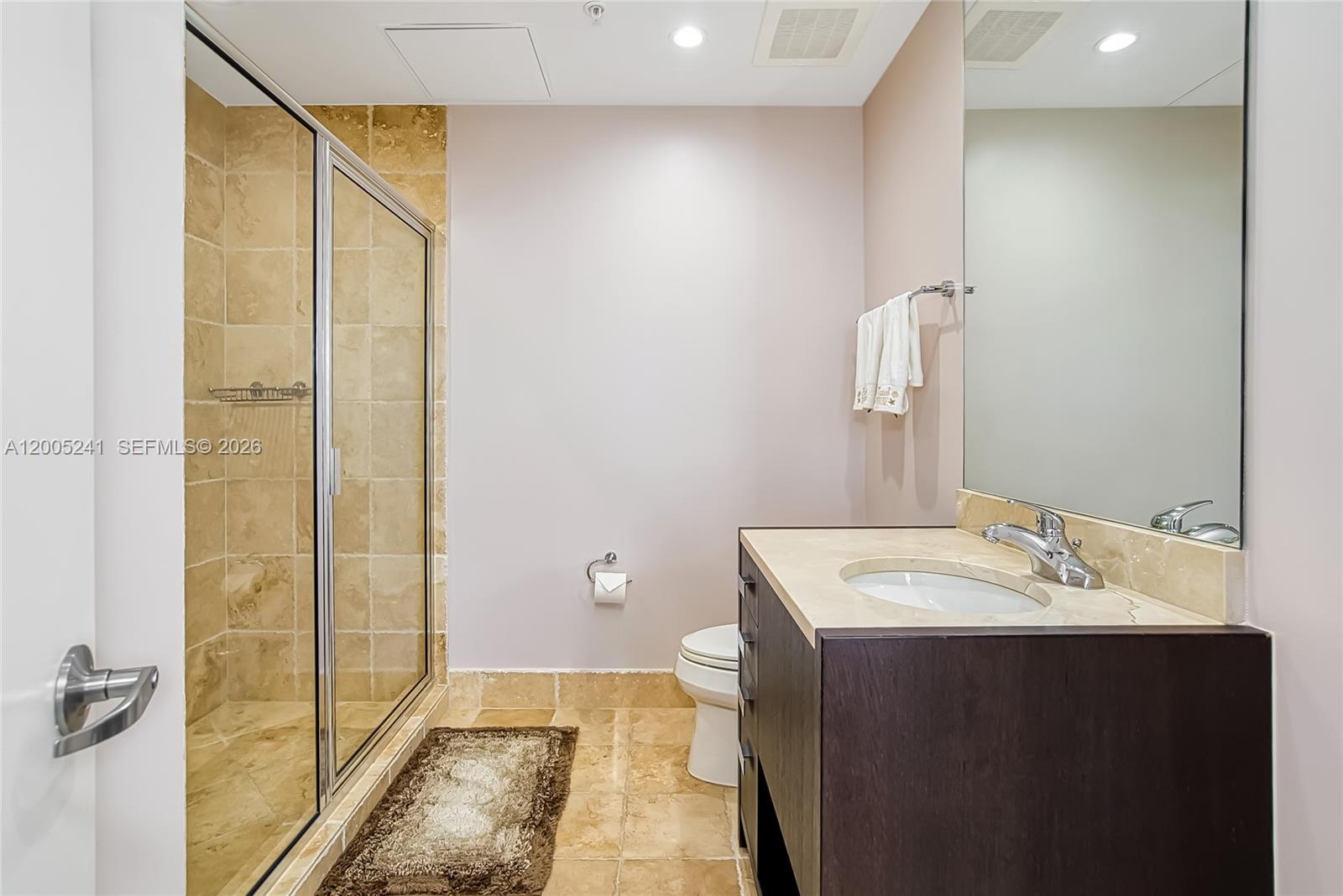 TRUMP ROYALE CONDO - Residential