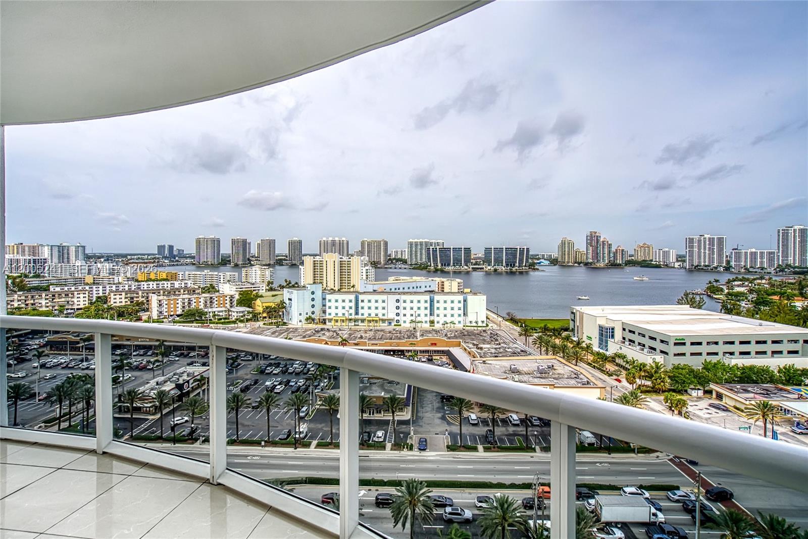 TRUMP ROYALE CONDO - Residential