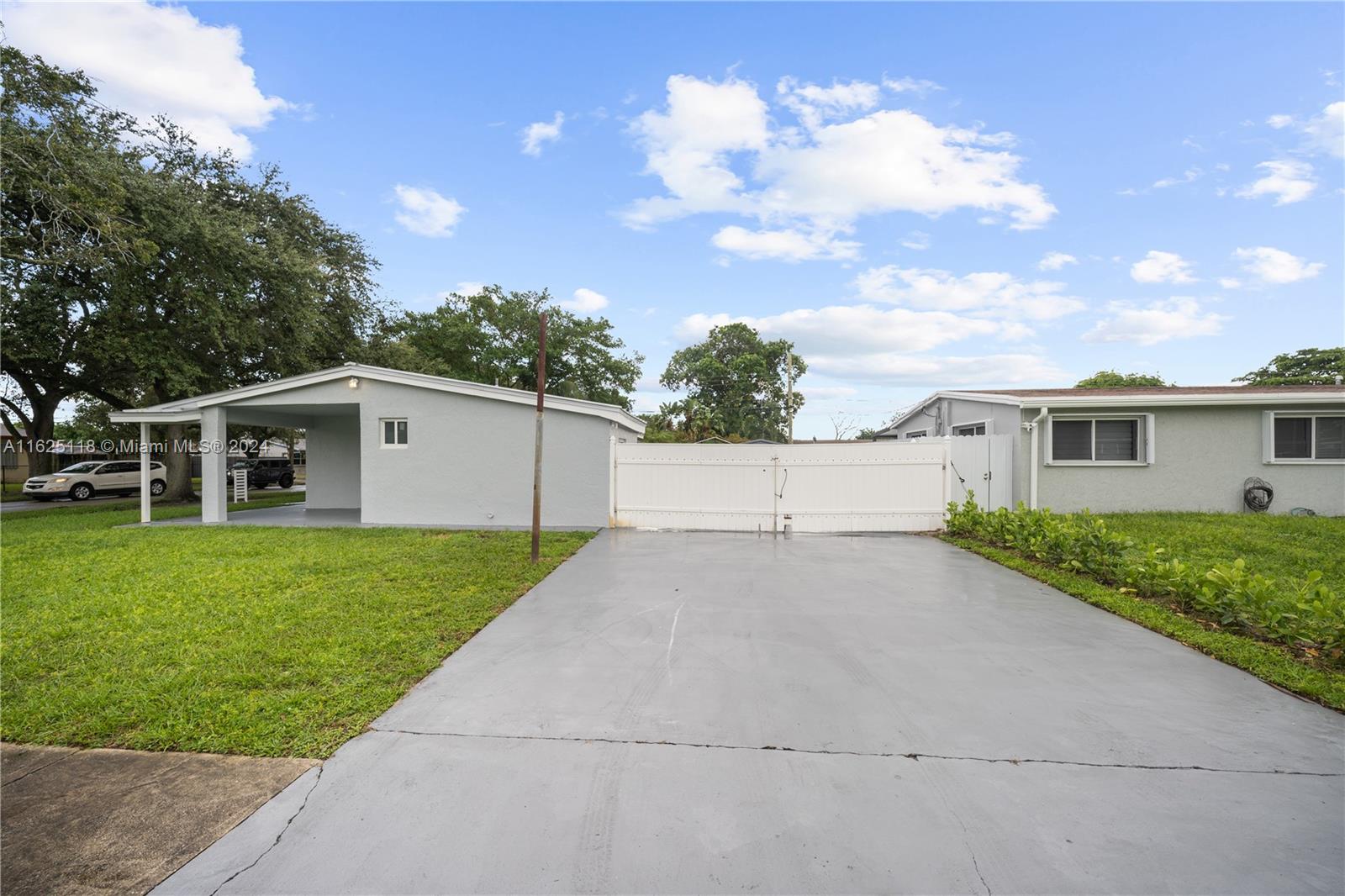 HERITAGE HOMES - Residential