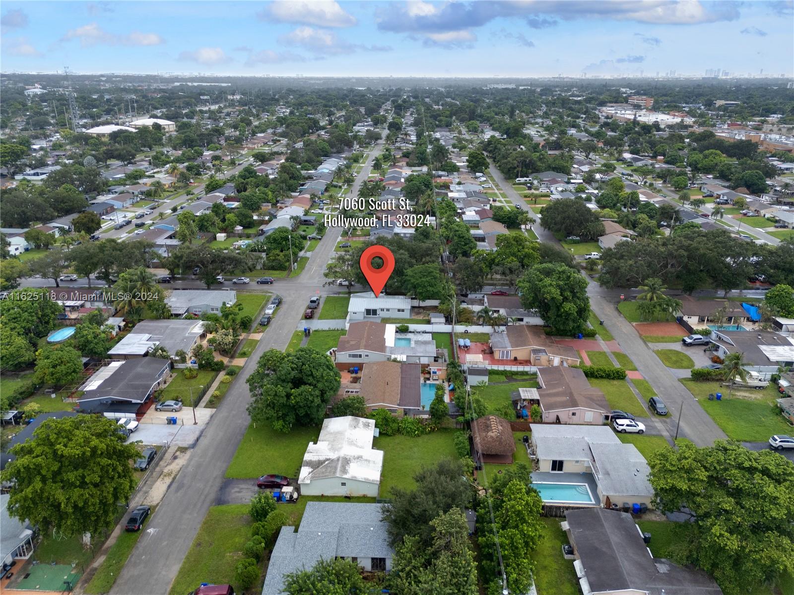 HERITAGE HOMES - Residential