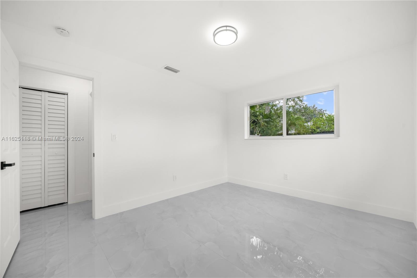 HERITAGE HOMES - Residential