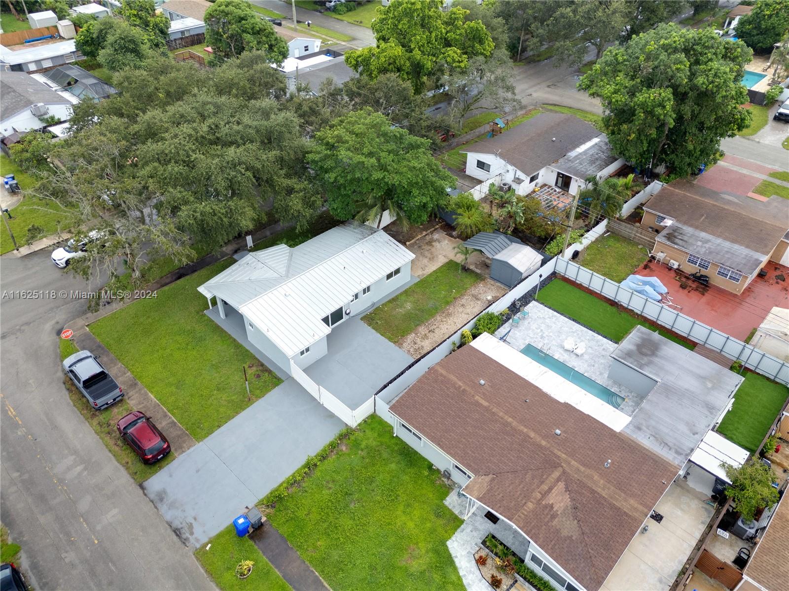 HERITAGE HOMES - Residential
