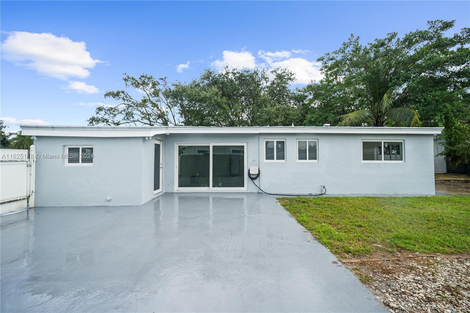 HERITAGE HOMES - Residential