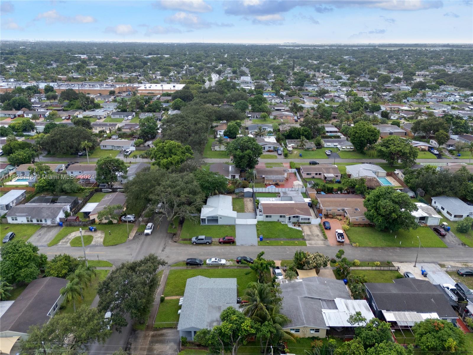 HERITAGE HOMES - Residential