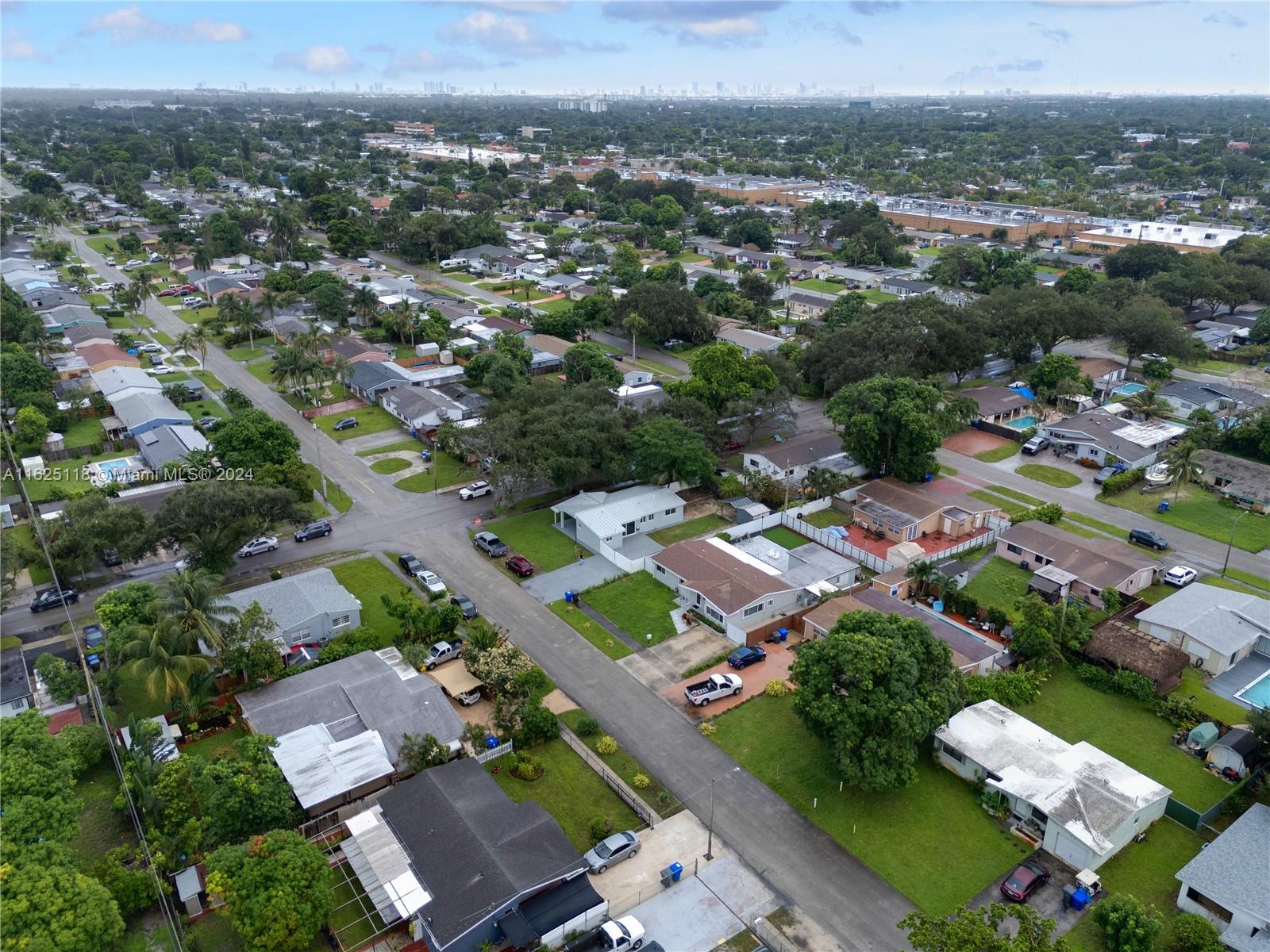HERITAGE HOMES - Residential