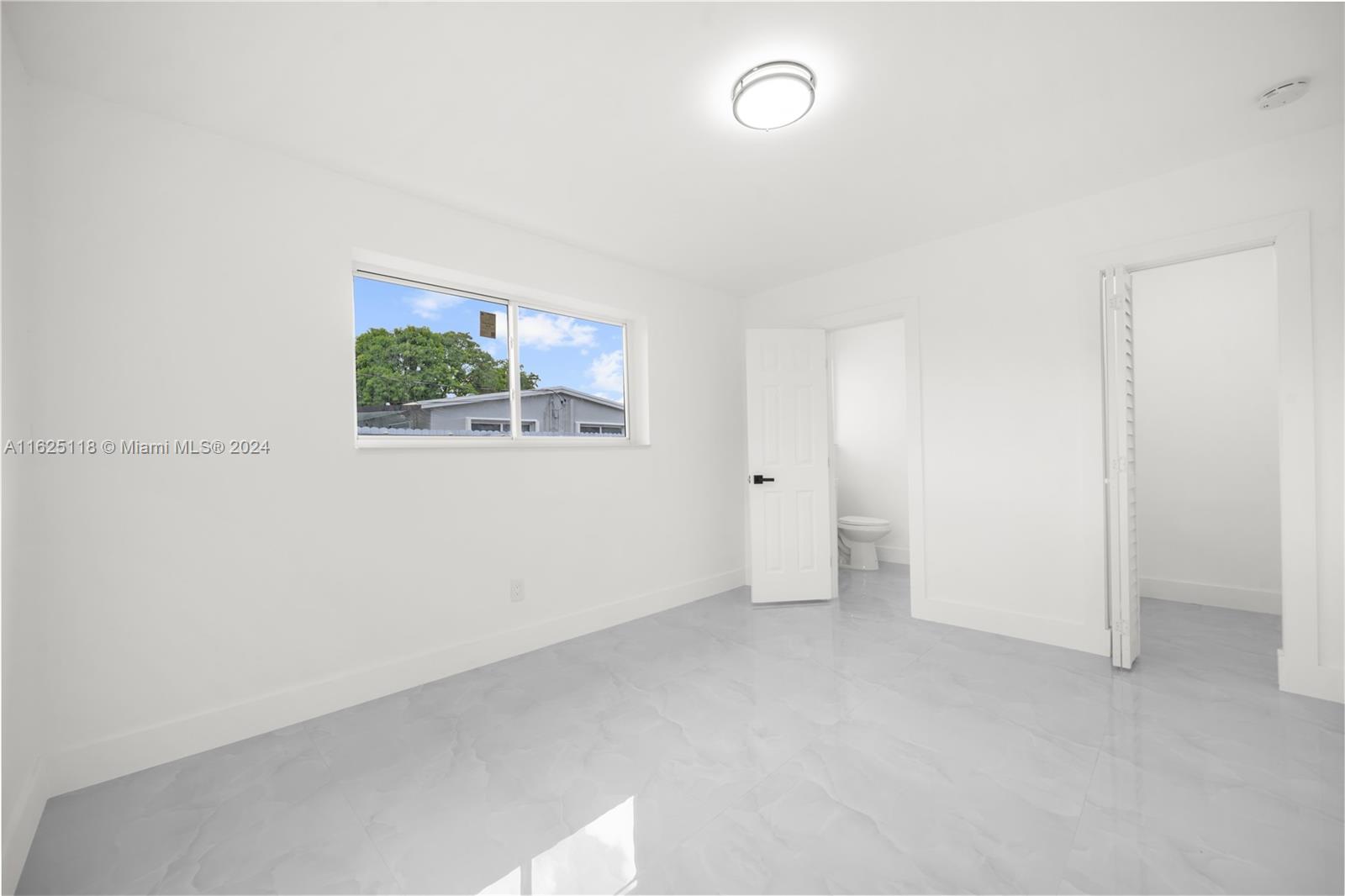 HERITAGE HOMES - Residential