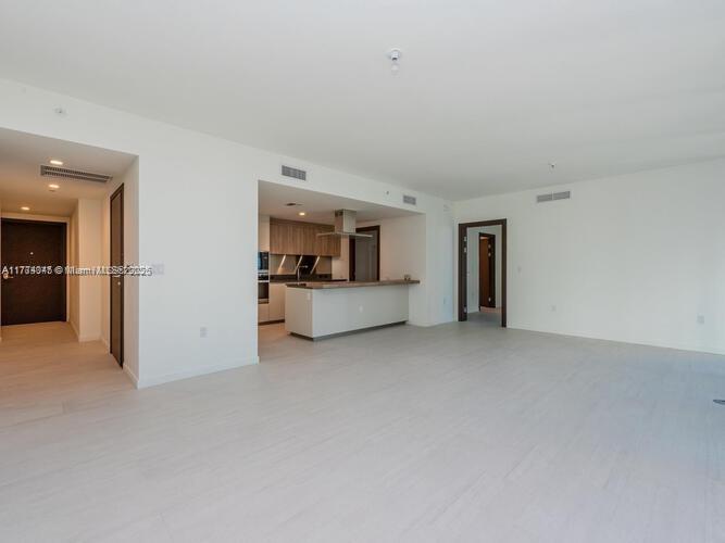 BRICKELL FLATIRON CONDO - Residential Lease