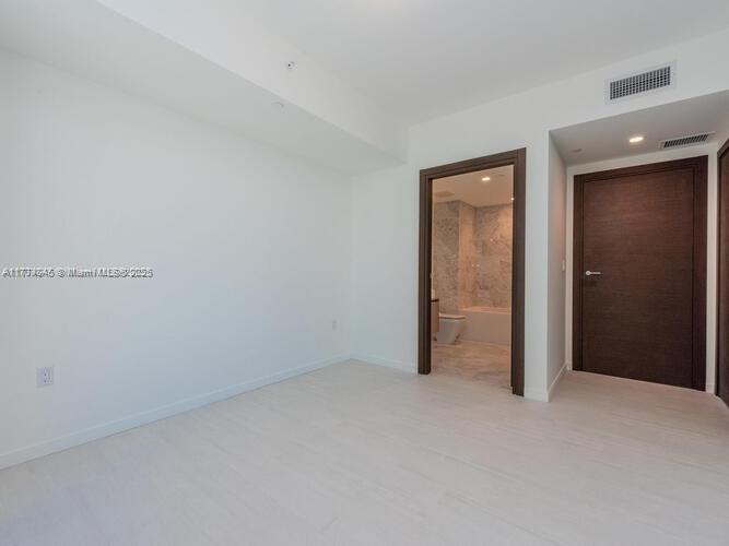 BRICKELL FLATIRON CONDO - Residential Lease