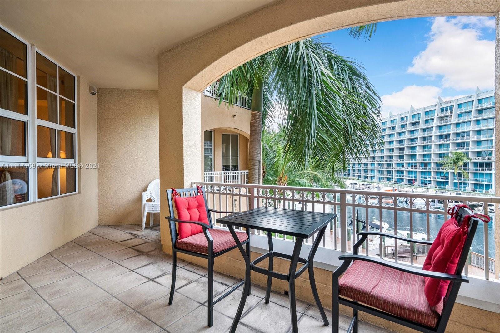 ALAQUA CONDO - Residential