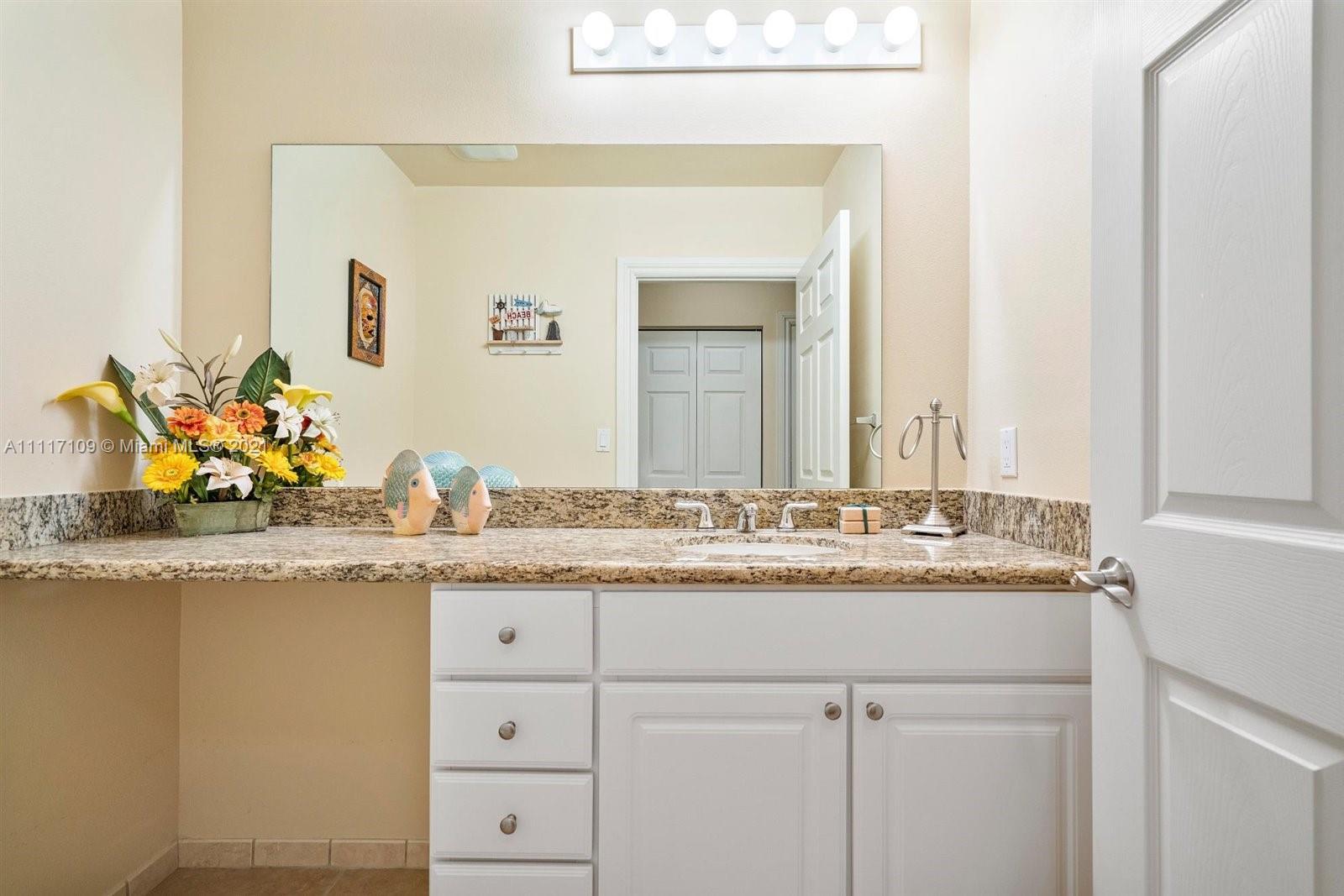 ALAQUA CONDO - Residential