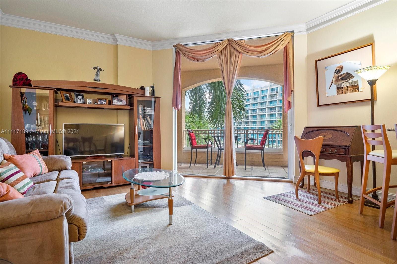 ALAQUA CONDO - Residential