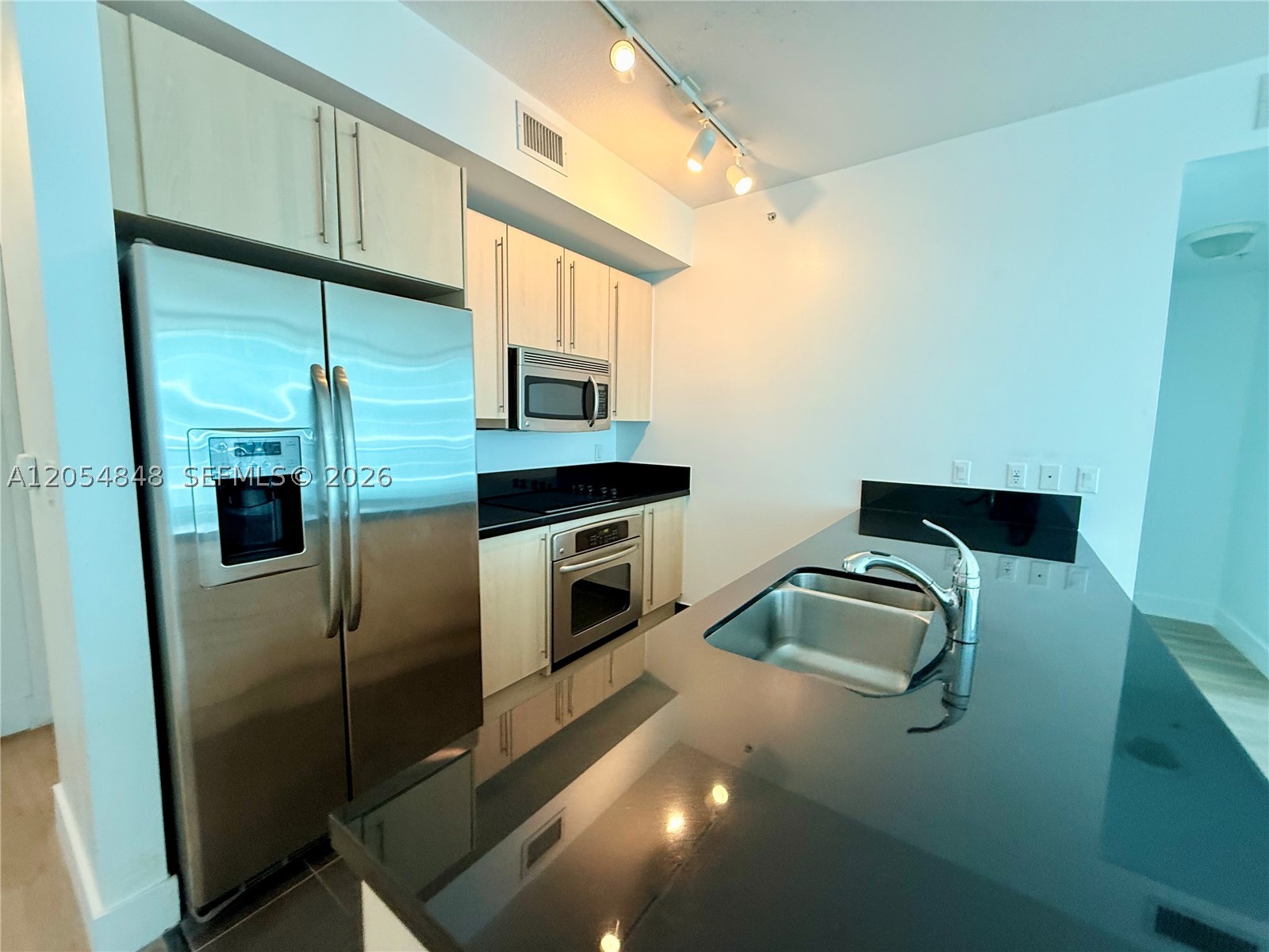 AXIS ON BRICKELL - Residential Lease