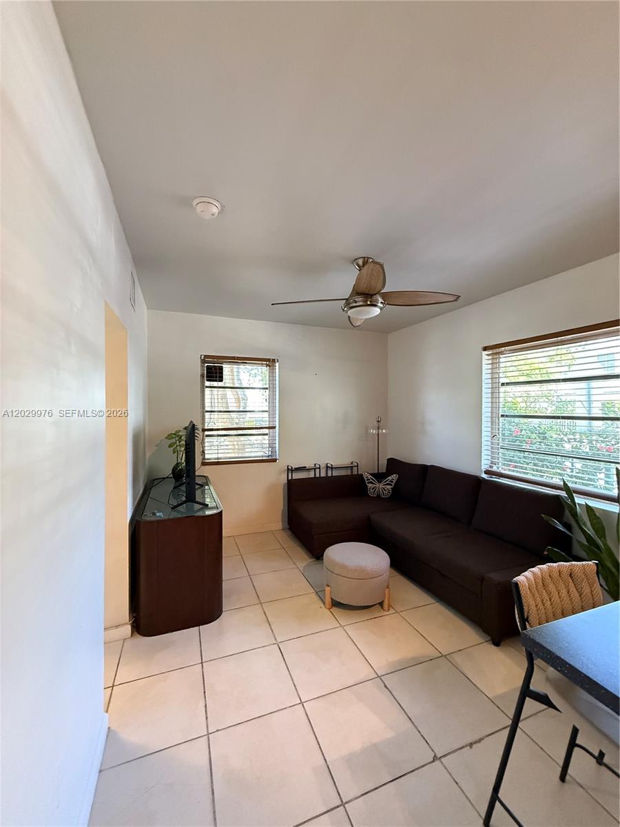 601 CONDO - Residential Lease